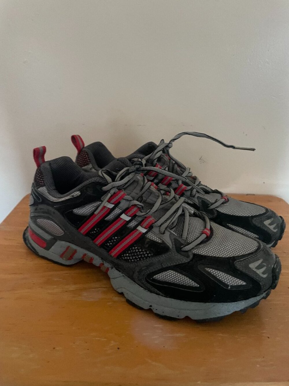 adidas Men's Gray and Red Athletic Sneakers